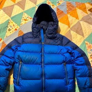 Kids blue Marmot 700 fill duck down.